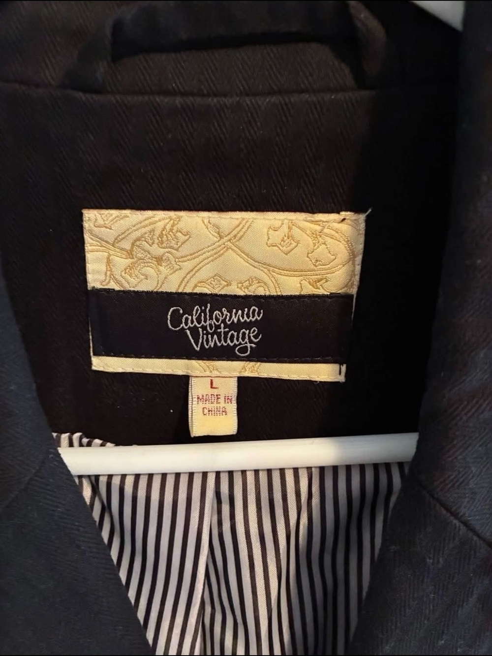 Women's California Vintage Black Studded Jacket with Distressed Hem Size Large - Picture 5 of 5